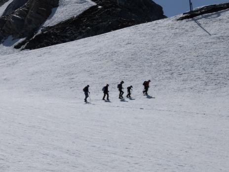En montant sur le glacier de Bellecotte