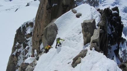 Traversée des arêtes des Cosmiques massif du Mont Blanc