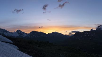 lever du jour sur le vallon de la rocheure.
