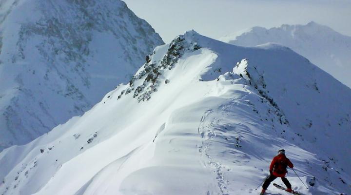 L'entrée du couloir se précise.