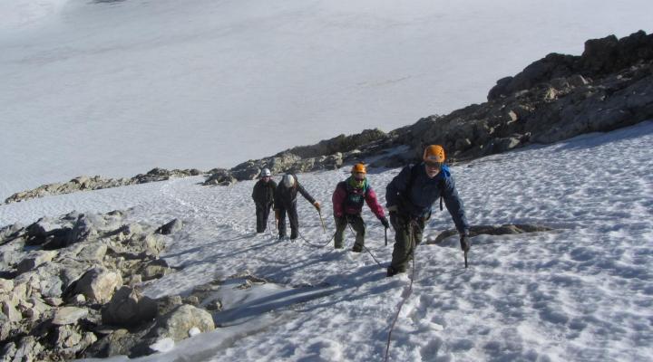 Randonnée glaciaire, montée à la Pointe de la Golette