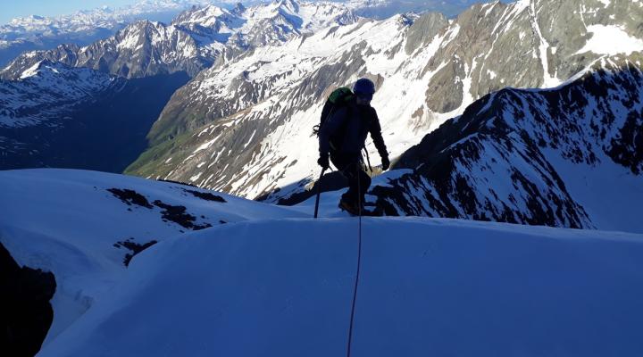 Sur l'arête