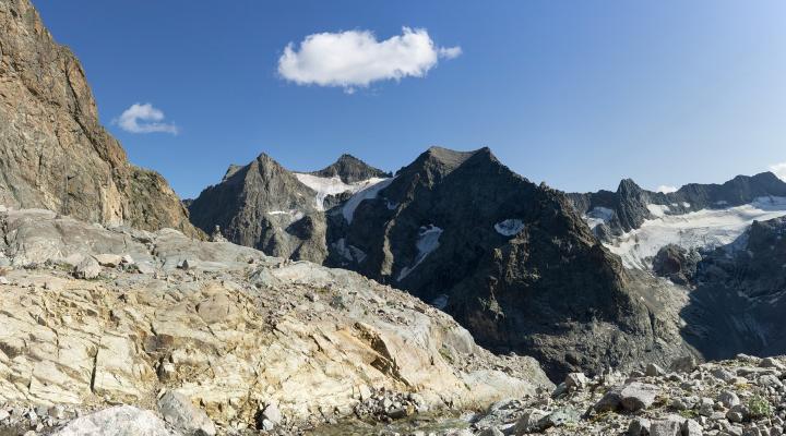 au pied du glacier de Sialouze