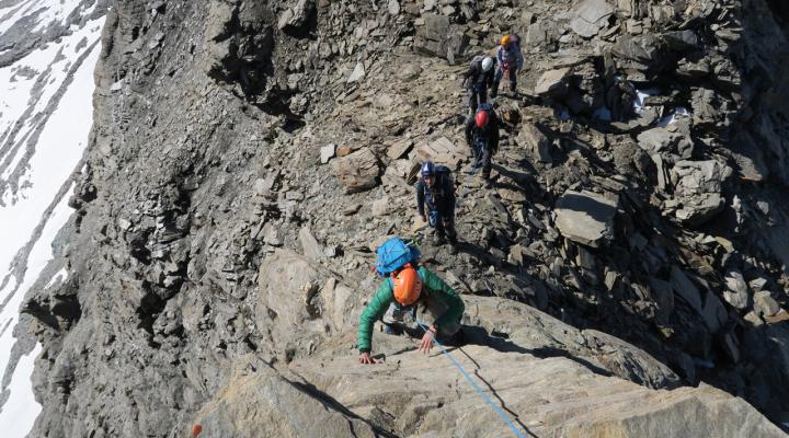 Sur l'arête