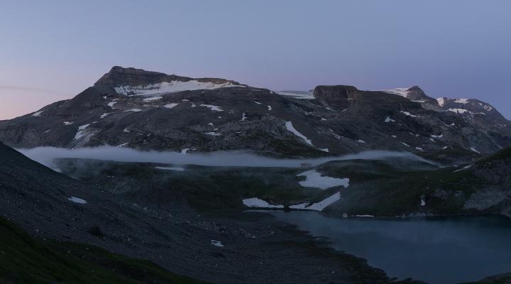 petit jour sur le col de la Vanoise