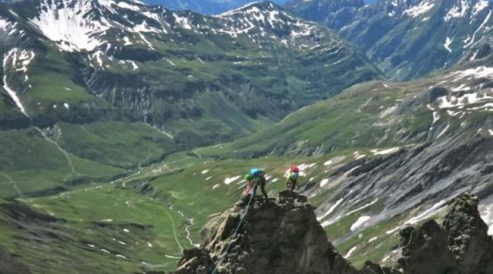 Sur l'arête