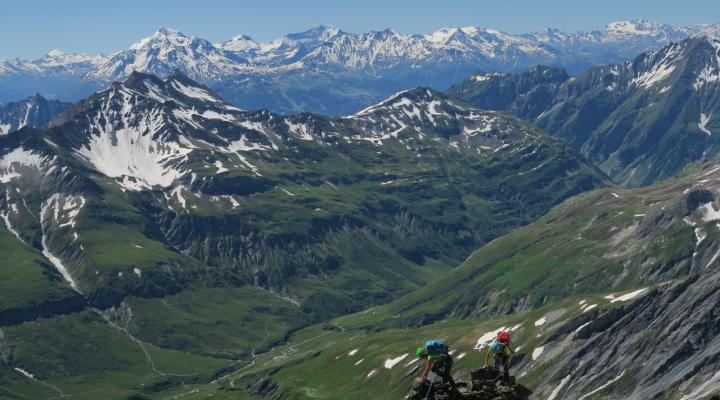Sur l'arête