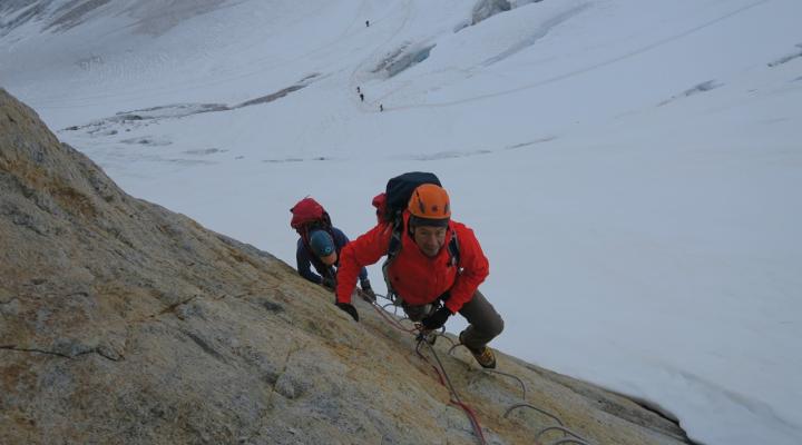 Dans la via ferrata