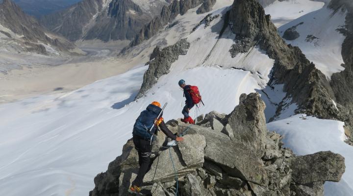 Sur l'arête