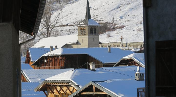Le village de Naves