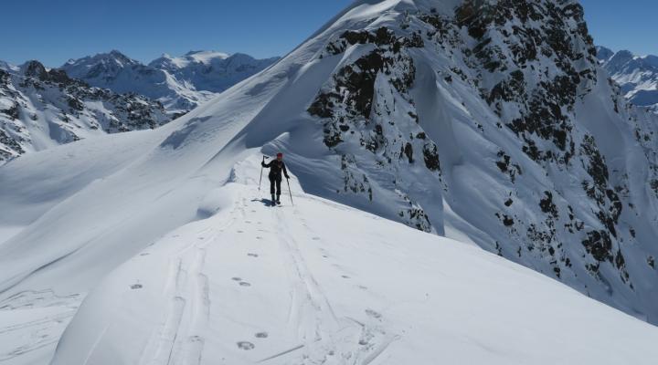En montent au col