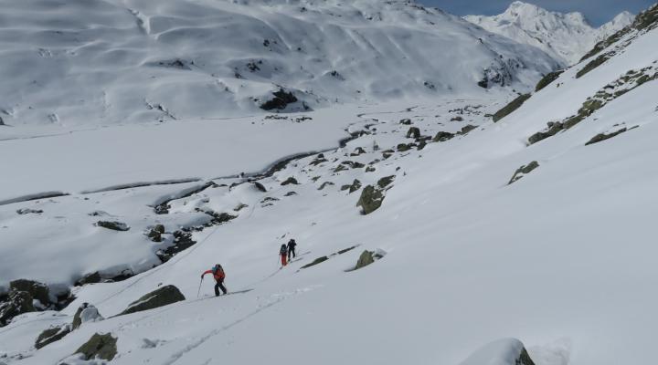 En montent au col