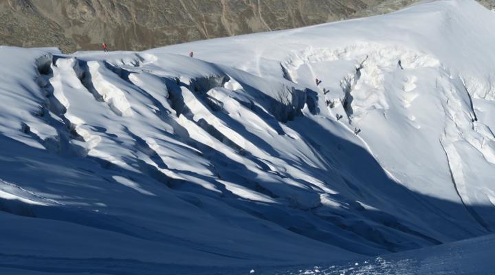 dans les crevasses