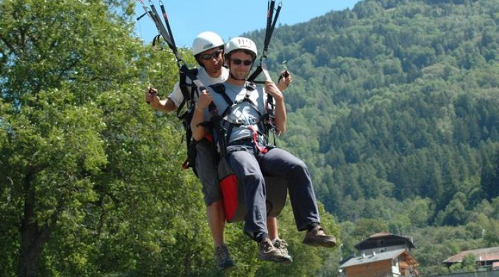 Baptême de l'air en parapente Bourg St Maurice Tarentaise