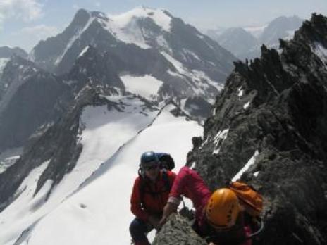 Sur l'arête