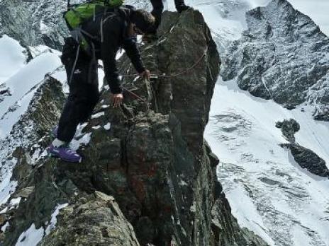 Sur l'arête est de l'Aiguille du St Esprit.