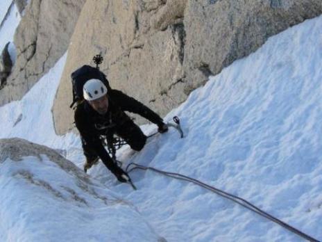 Alpinisme goulotte Chèré au Mont Blanc du Tacul