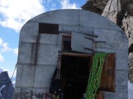 le super bivouac merci aux voisins italien