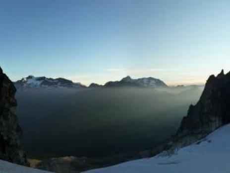 lever de soleil sur le glacier nord de la Glière