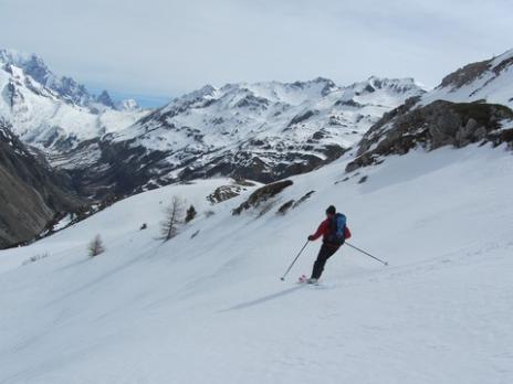 Ski de randonnée dans le Beaufortain descente de la Combe de la Neuva
