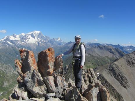 Pilier Sud de la Nova et traversée des Arêtes.