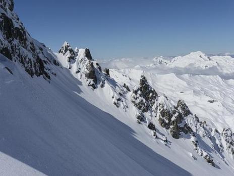 Les clochetons de l'arête ouest de l'aiguille de Presset