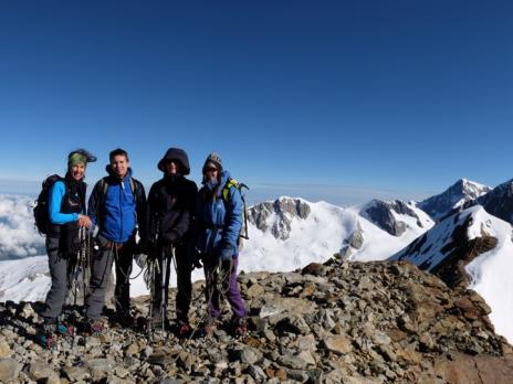 Au sommet 3698 m