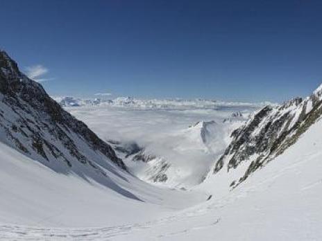 Mer de nuage sur la tarentaise depuis le col de la Nova