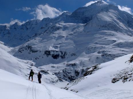 Sous le col de la Bessanese