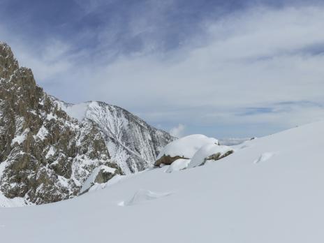 La très longue et très belle montée au bivouac Sarshal (3750m)