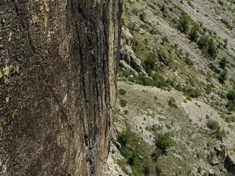 La longueur de 6a+, très belle en libre.