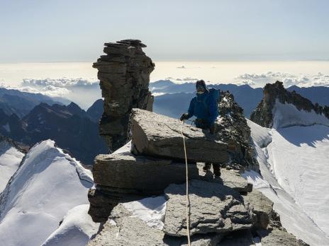 Dans les derniers rochers.