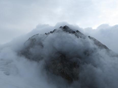 L'aiguille se dévoile