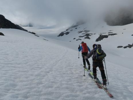 En montant vers le glacier