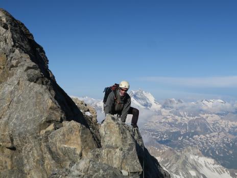 Sur l'arête