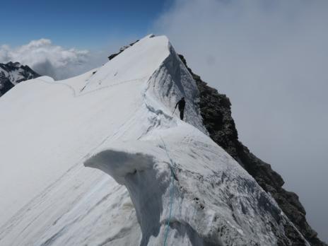 Sur l'arête