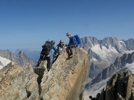 Sur l'arête