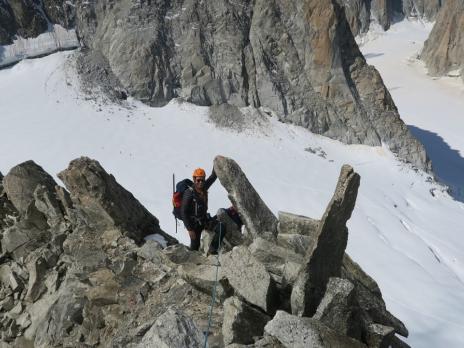 Sur l'arête