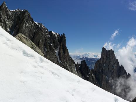 au col du Frêney, vue sur l'arête de Peuterey