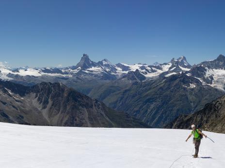 sur le glacier du Weingarten en montant au bivouac