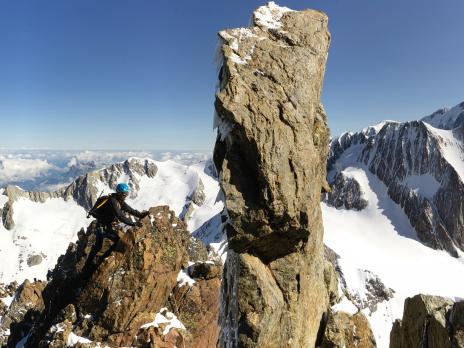 Sur la très belle arête sommitale.