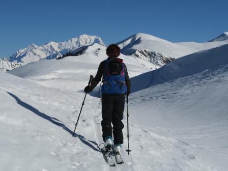 En montant vers la tête du Cretet