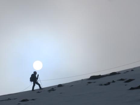 Le soleil apparait