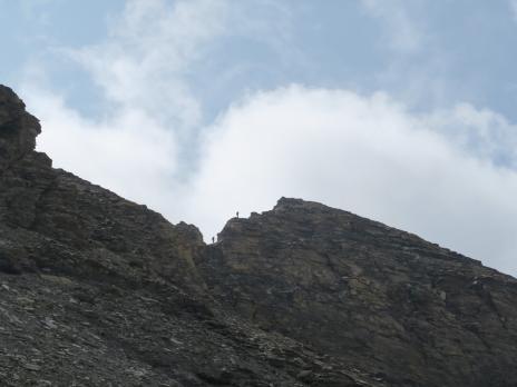 Une cordée sur l'arête
