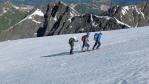 Le Mont Pourri une cordée derrièrre nous
