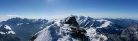 Sommet suisse depuis le puis le sommet italien