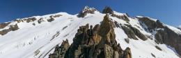 La grande et la petite aiguilles des Glaciers nous regardent...