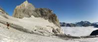 Mer de nuage sous l'aiguille de l'Epéna