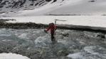 Rafraichissement des pieds en traversant l'Isère