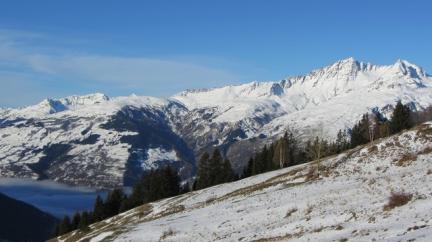 1ere neige au dessus de Bourg Saint Maurice. Photo: philippe Deslandes